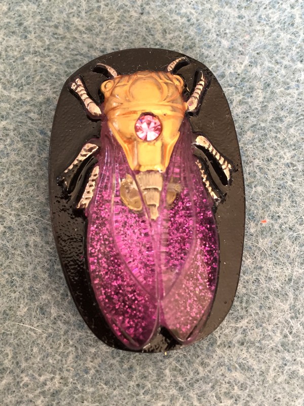 Pink-Glitter-Beetle-Button