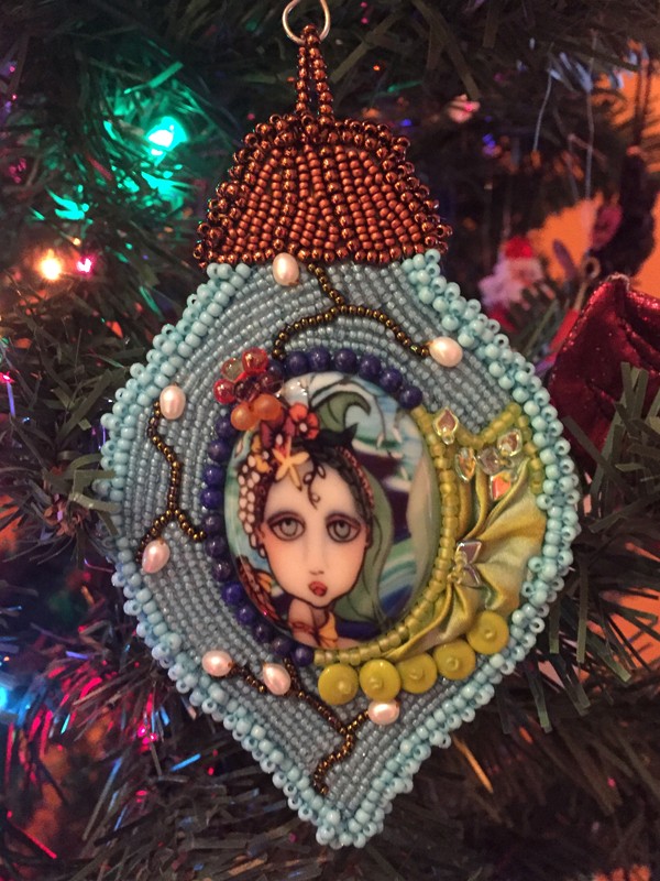 Mermaid-Ornament-on-tree